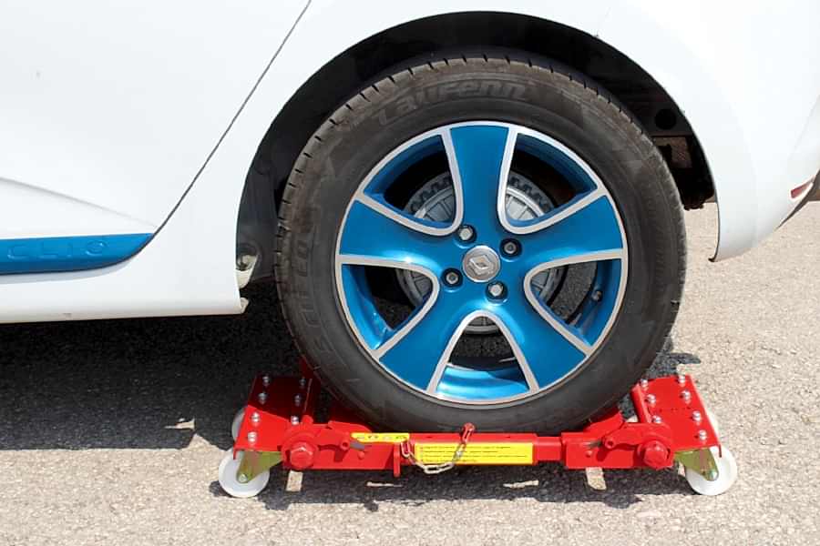 Araç kaldırma ekipmanlarımıza bir yenisi daha eklendi.